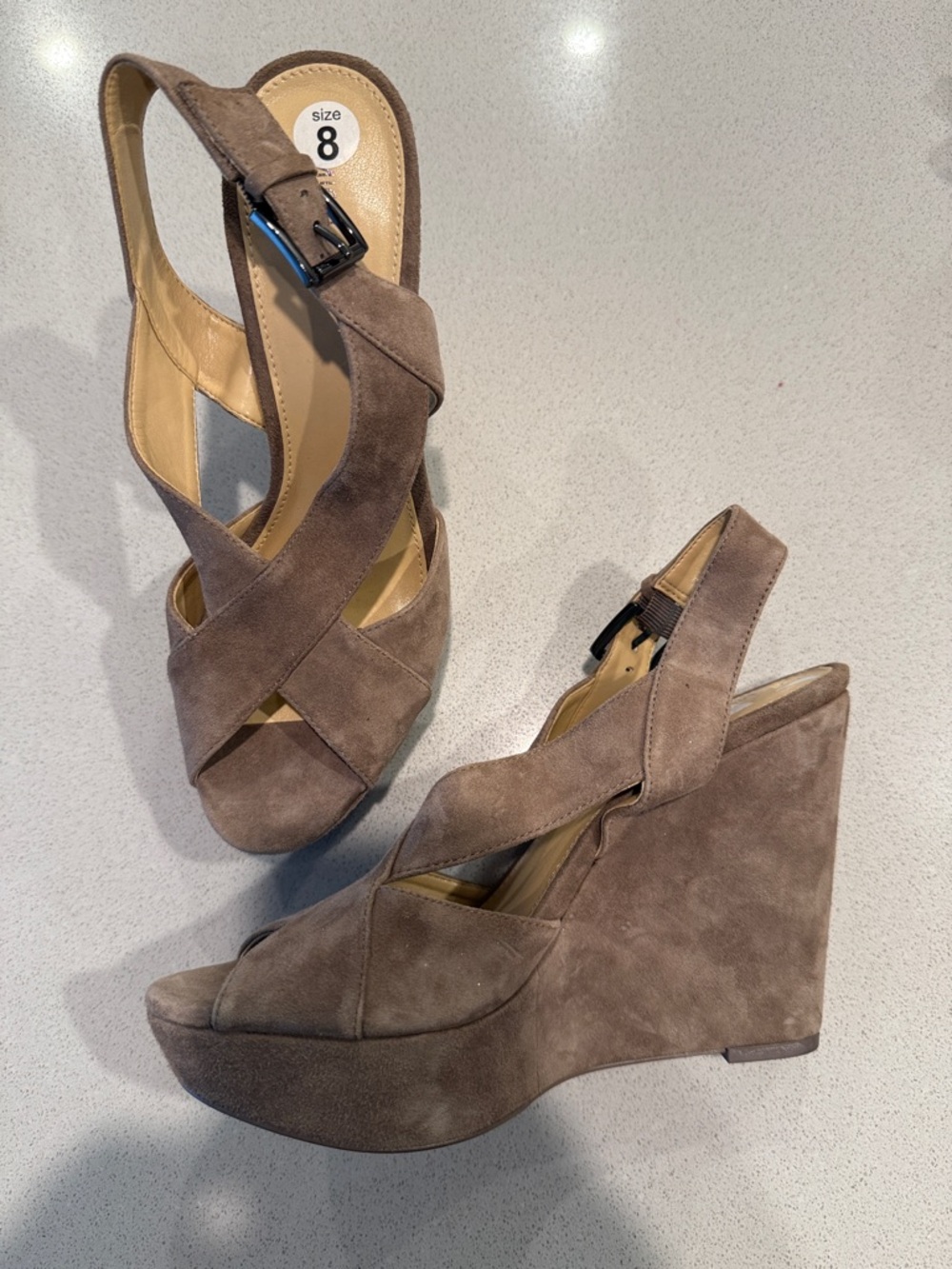 Nw/oT Michael Kors Sz 8 Taupe Suede Wedge Sandals